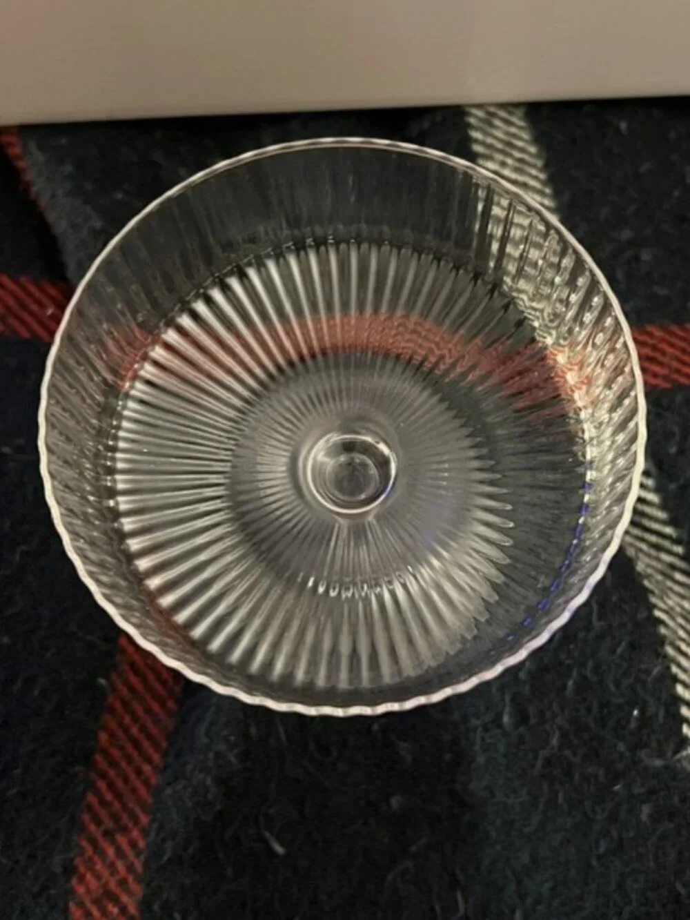 Handblown 9 oz Set of 4 Crystal Coupe Glasses - NWT